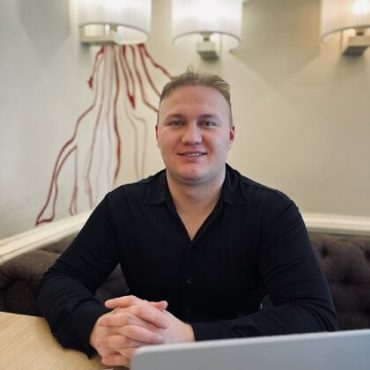 Портнов
